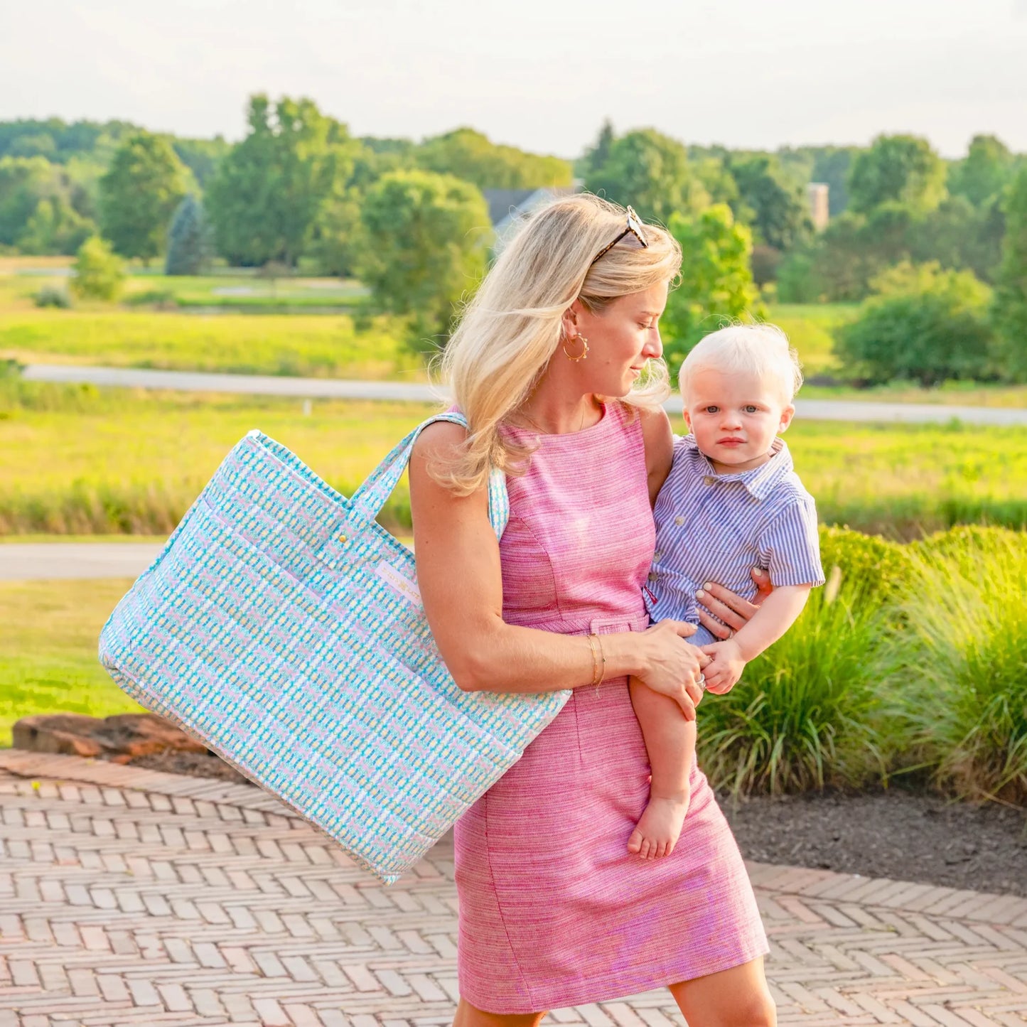 Quilted Large Tote Bag -  Modern Abaco Pattern